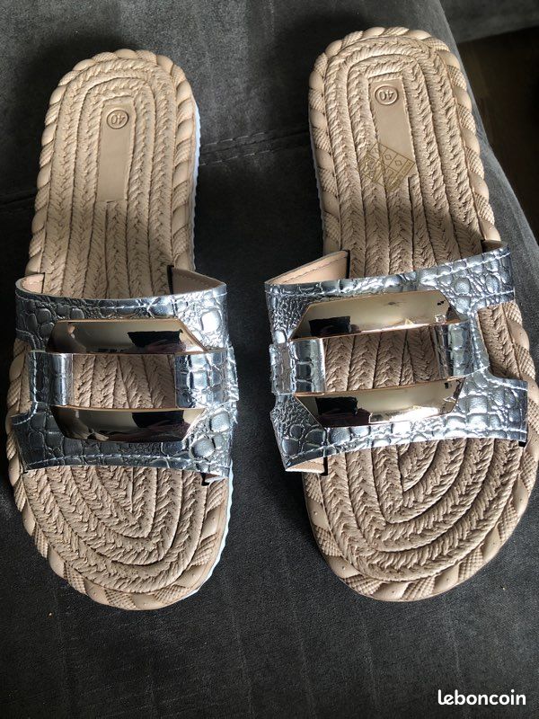 Sandale neuf taille 40 (image 2)