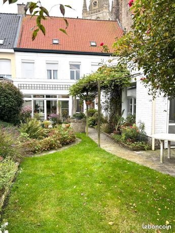 Maison 6 pièces 262 m²
