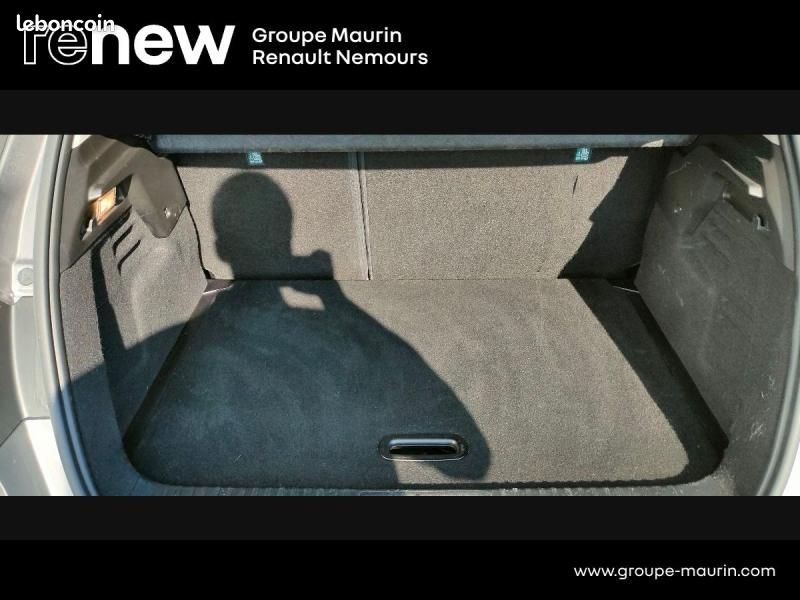 Renault Captur 1.6 E-Tech hybride 145ch Techno Fast Track (image 11)