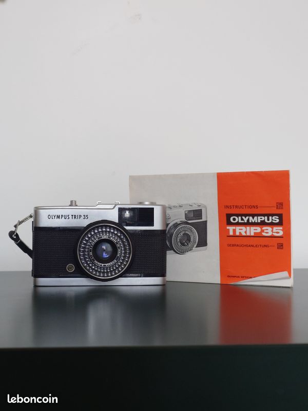 Appareil Photo Argentique Olympus Trip 35 – Noir – Point & Shoot – Bon état