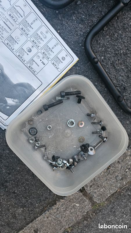 Support valises latérales moto Honda VFR800 (image 3)