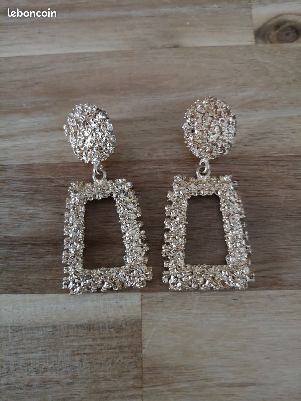 Boucles d'oreilles trapèze doré (S44) (image 2)