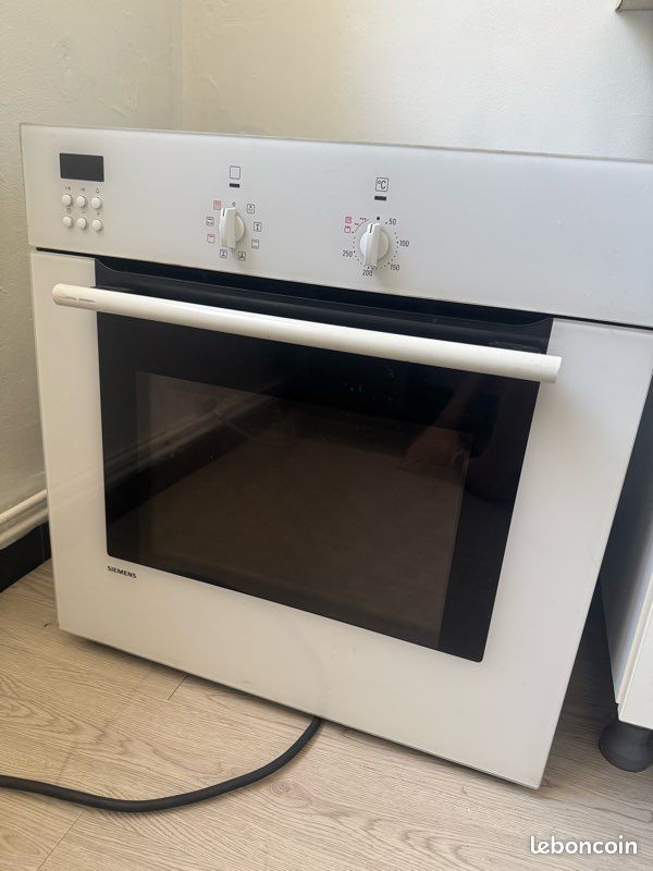 Four Siemens (image 1)