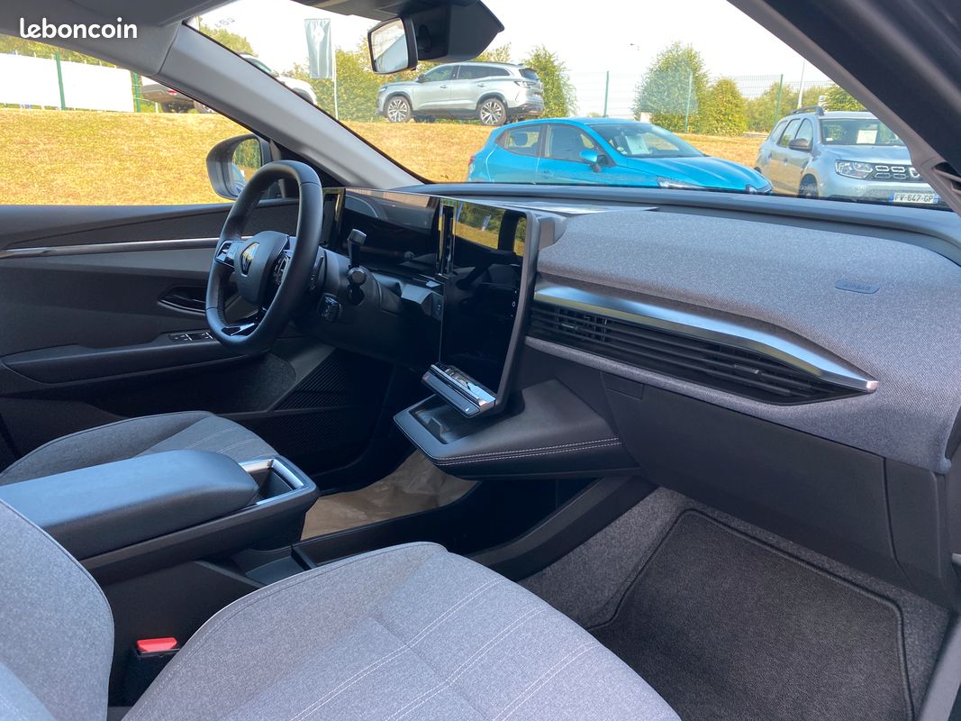 Renault Megane E-Tech Electric EV60 130ch Evolution ER super charge (image 7)