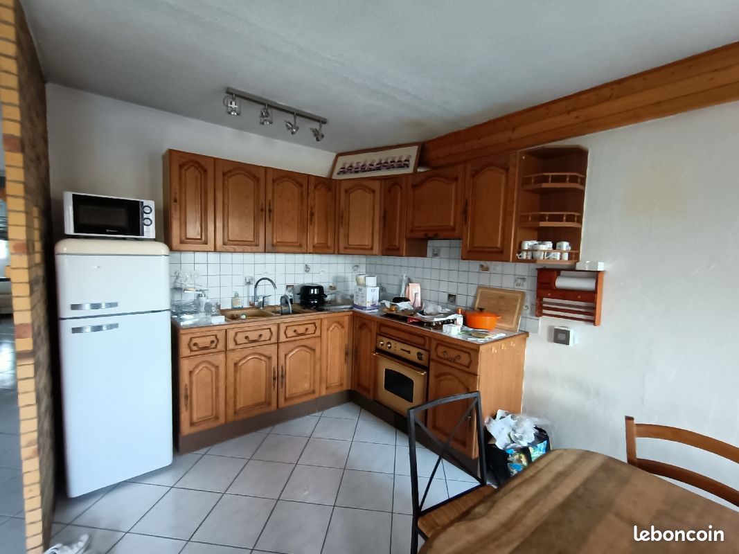 Chambre 2 personnes dans appartement (image 4)