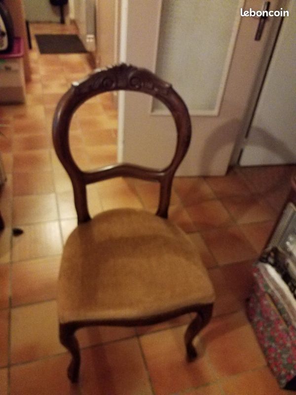 Chaise bois et tissus (image 1)