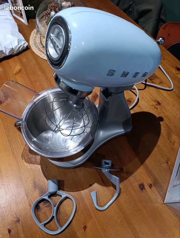 Robot petrin smeg (image 1)