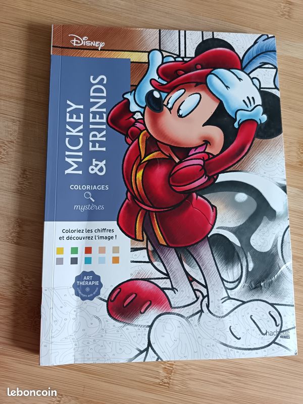 Livre coloriages mystères « Mickey & friends » de Disney - Art thérapie (image 1)