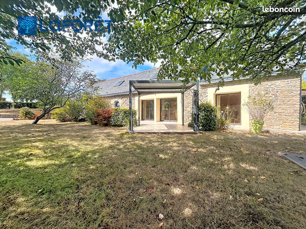 Maison 6 pièces 162 m² · à Cléguer · 162 m² · 335 000 €