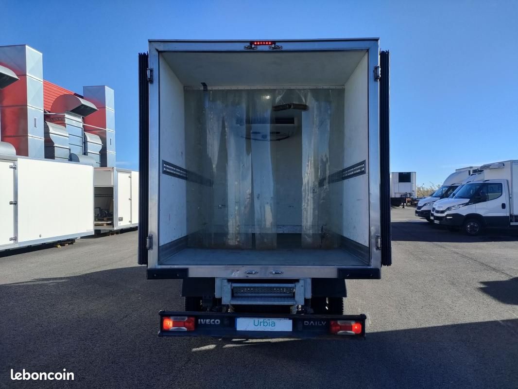 Iveco Daily CHASSIS CABINE FRIGO OPTION HAYON - 12M3 140 CV RJ CAISSE CAZAUX GROUPE CARRIER XARIO... (image 7)