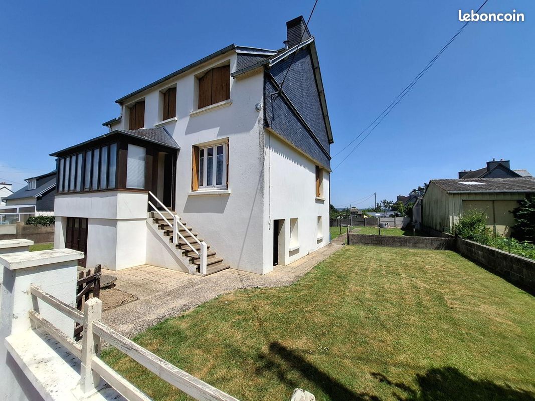 Maison 6 pièces 112 m² · à Maël-Carhaix · 112 m² · 121 900 €