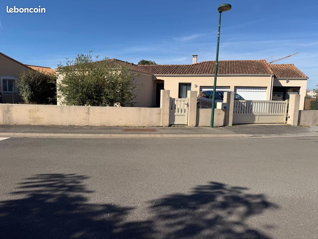 Maison 4 pièces 147 m² · à Saint-Colomban · 147 m² · 340 500 €