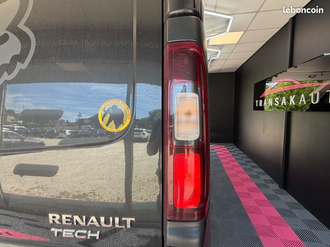 RENAULT TRAFIC CABINE APPROFONDIE L2H1 1200 KG DCI 140 CONFORT/Entretien Complet / Turbo neuf (image 14)