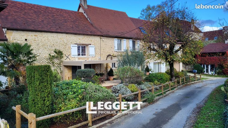 Maison 9 pièces 262 m²