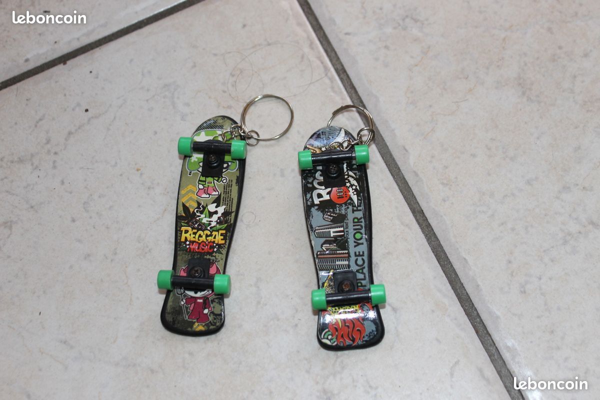 Porte-clé skateboard / finger skate (image 2)