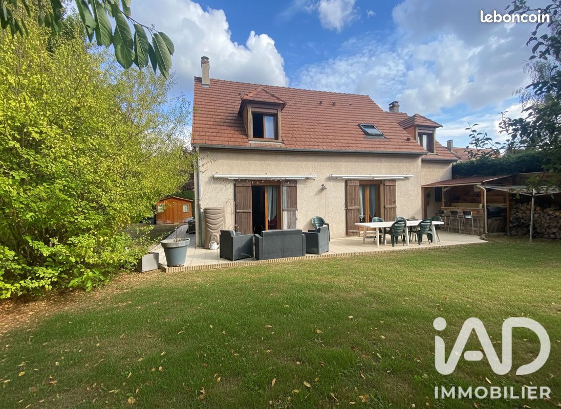 Maison 6 pièces 117 m² · à Combs-la-Ville · 117 m² · 416 000 €