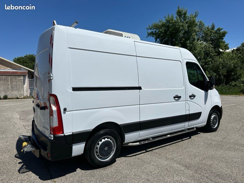 Renault master L2H2 170 CV 2019 (image 3)