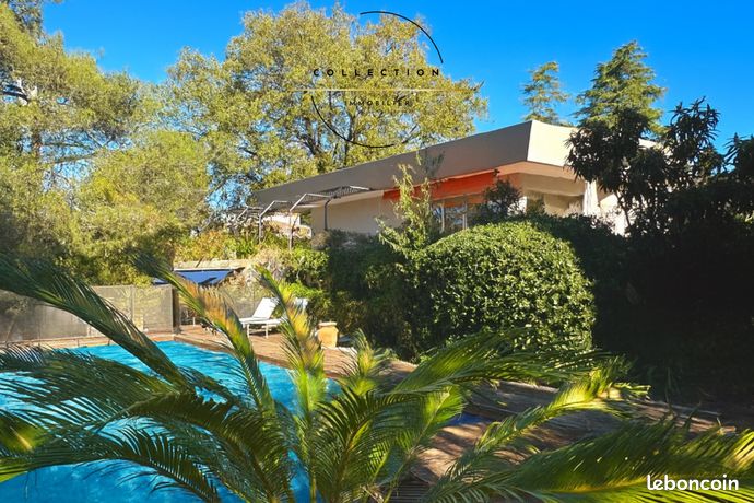 Villa 6 pièces 210 m² — 3