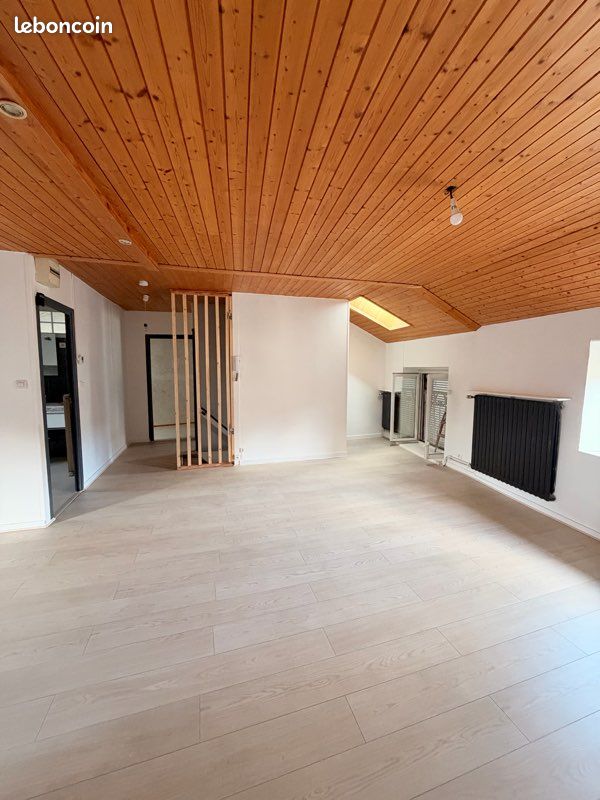 Appartement 2 pièces 55 m² · à Yssingeaux · 55 m² · 450 €/mois