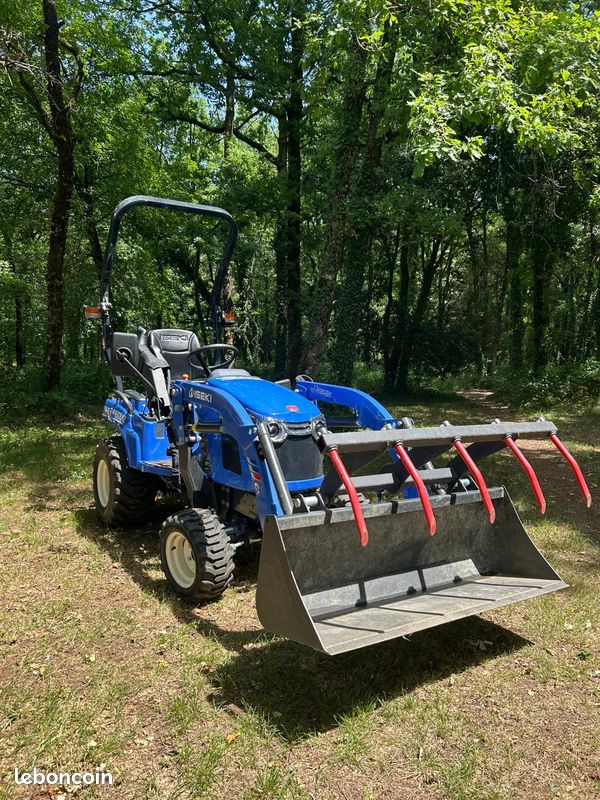 Tracteur compact avec chargeur Iséki TXGS24 (image 3)