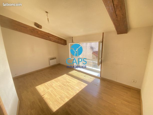 https://img.leboncoin.fr/api/v1/lbcpb1/images/f8/de/55/f8de5546064db99581985d0c97b0dbbf421983f6.jpg?rule=ad-image