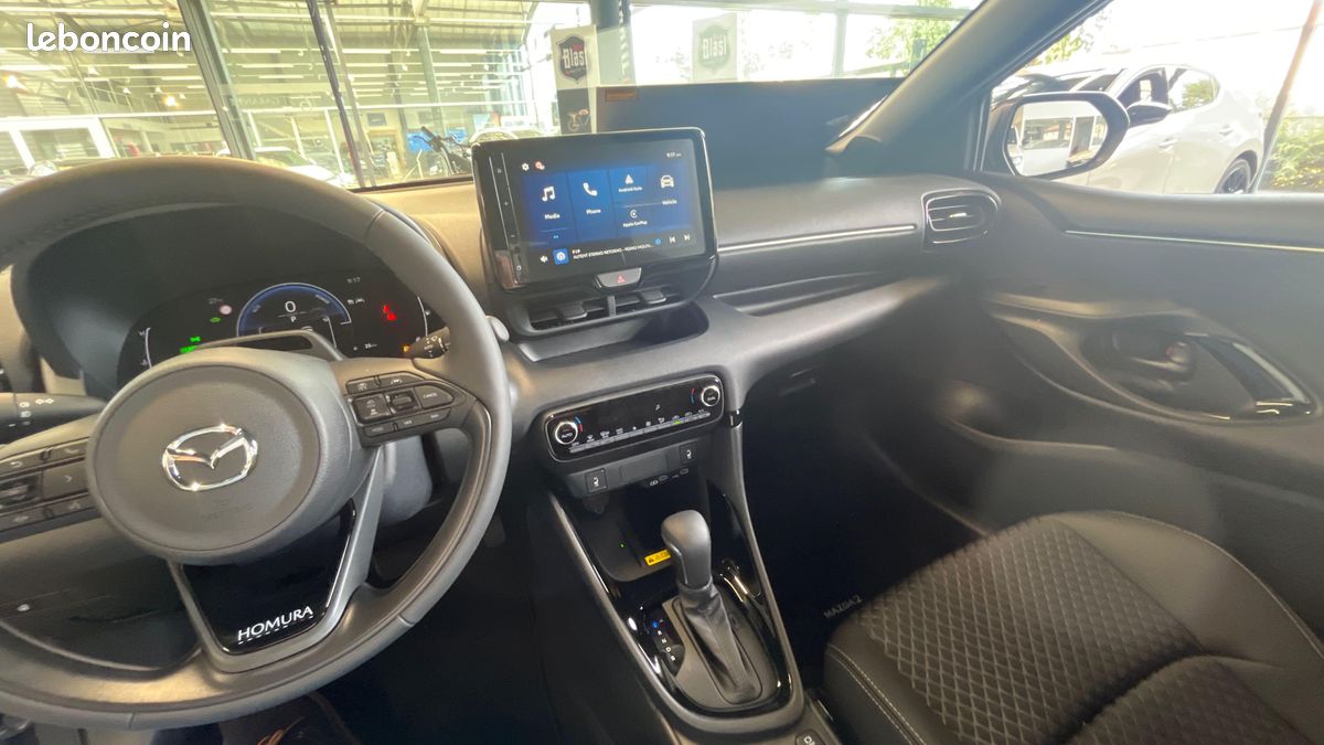 MAZDA Mazda2 Hybrid 1.5L CVT 116 ch Homura (image 15)
