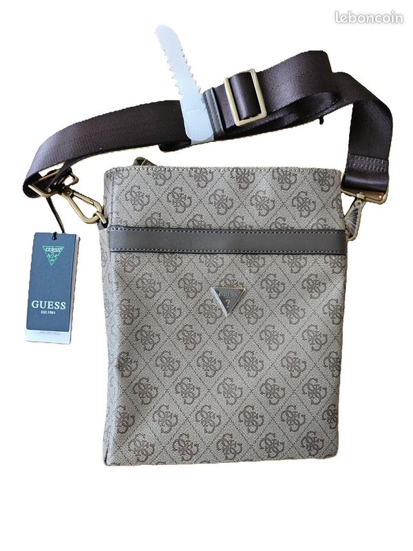 Sac Bandoulière Guess Homme Prix Sacoche Guess Guess Milano Sac à