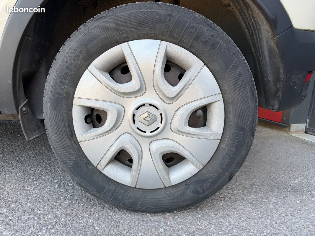 RENAULT CAPTUR TCe 90 Energy Life (image 15)