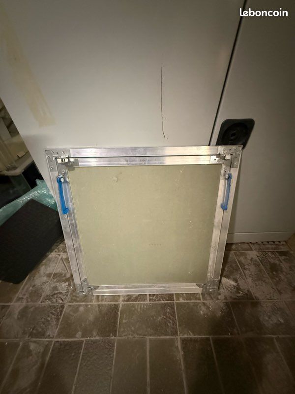 Trappe invisible neuve Placo 60x60 (image 1)