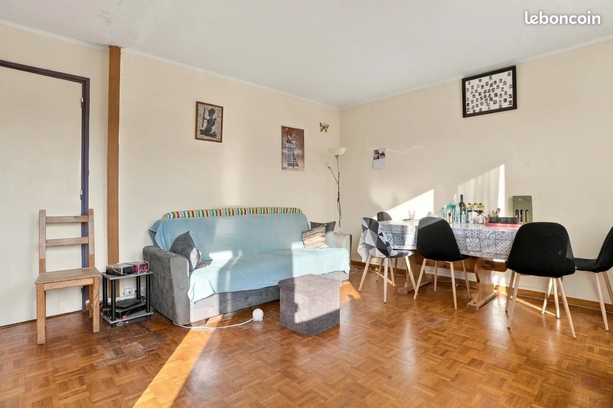 Appartement 4 pièces 74 m² · à Saint-Germain-en-Laye · 74 m² · 295 000 €