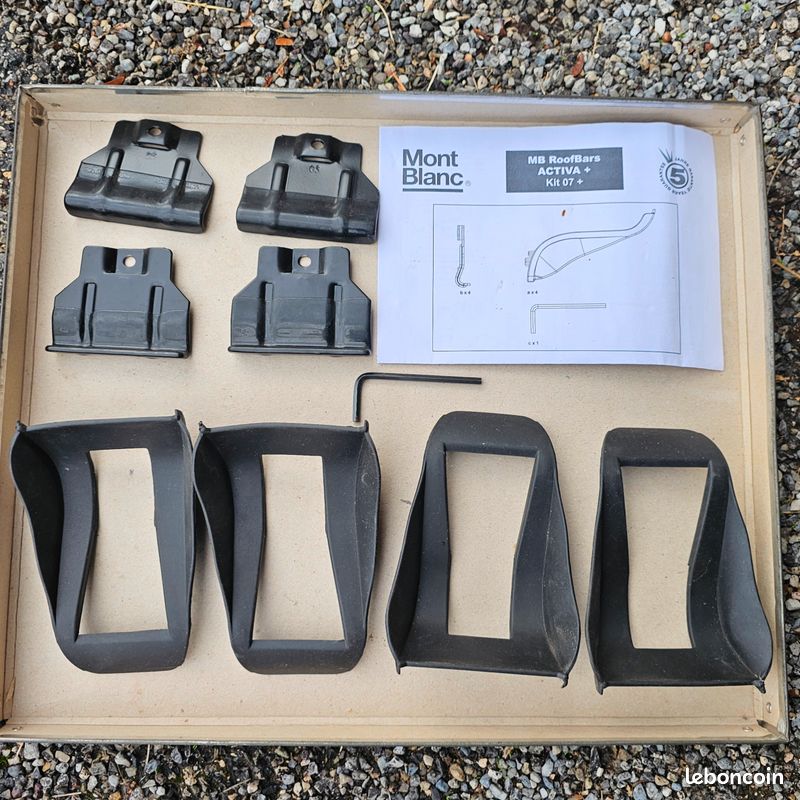 Mont Blanc Kit Installation Activa 04 Noir – Accessoire Officiel Pour Porte-Vélo