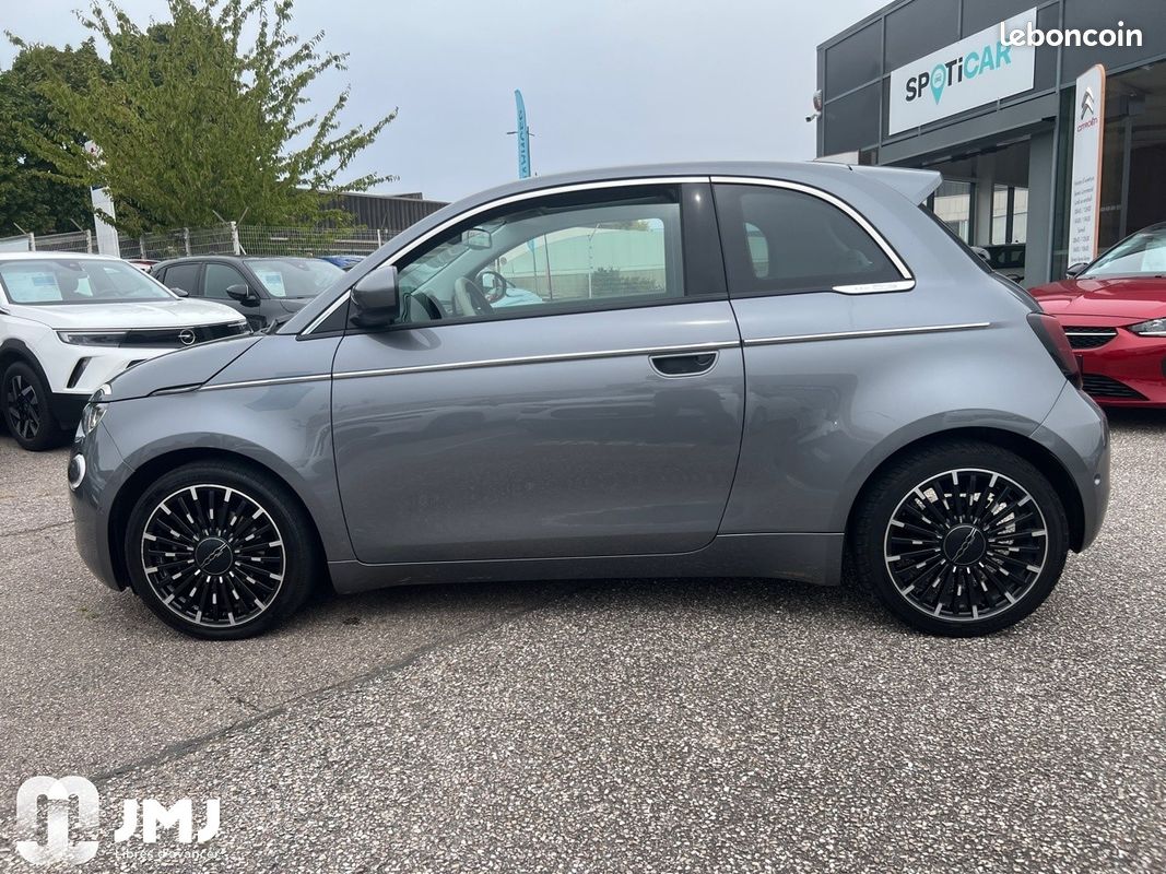 FIAT 500 3+1 e 118 ch La Prima (image 18)