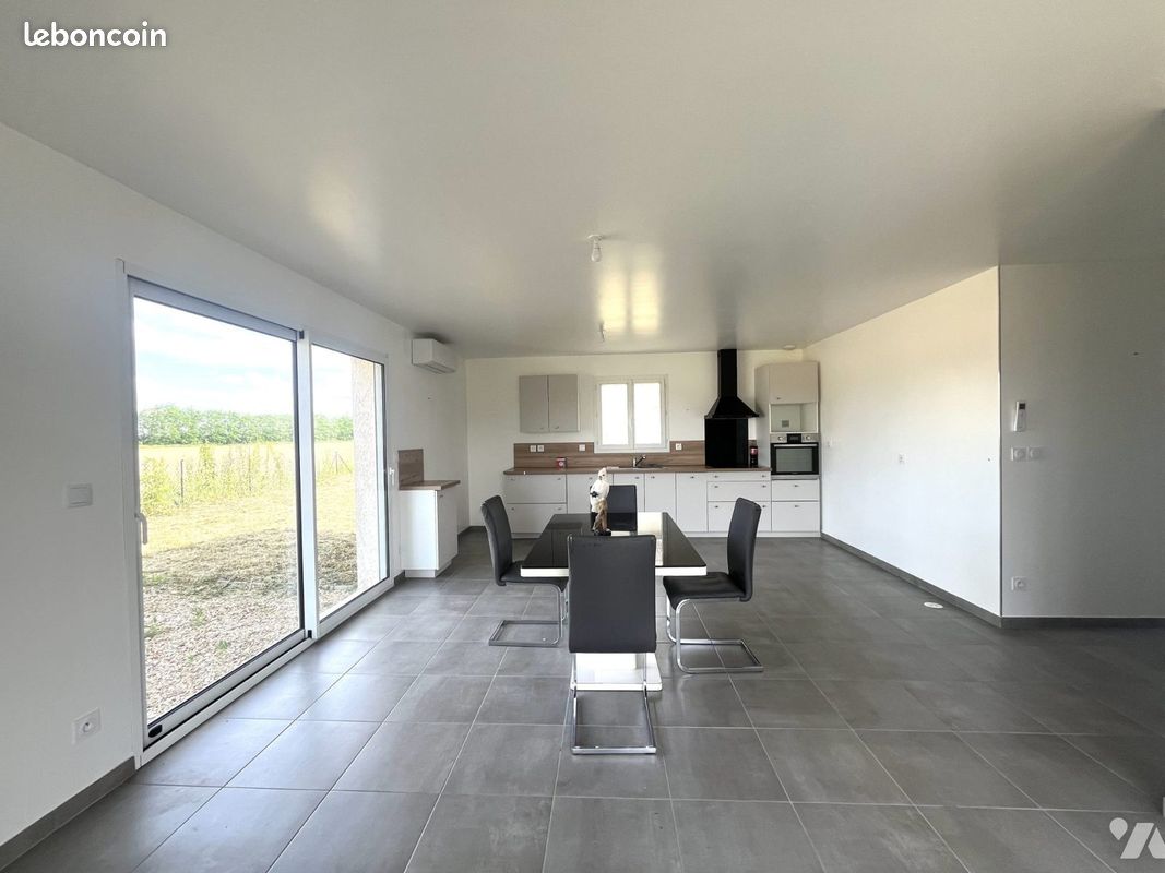 Maison 3 pièces 72 m² · à Crêches-sur-Saône · 72 m² · 235 000 €