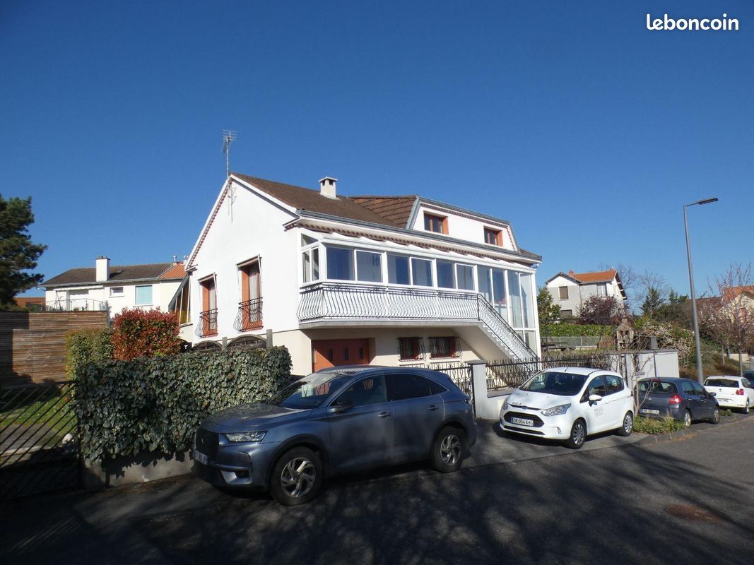 Maison 5 pièces 130 m² · à Clermont-Ferrand · 130 m² · 394 000 €
