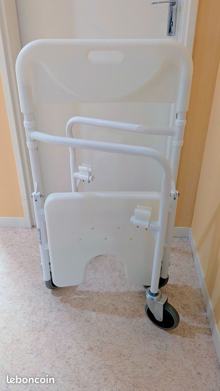 Chaise de douche pliante (image 2)