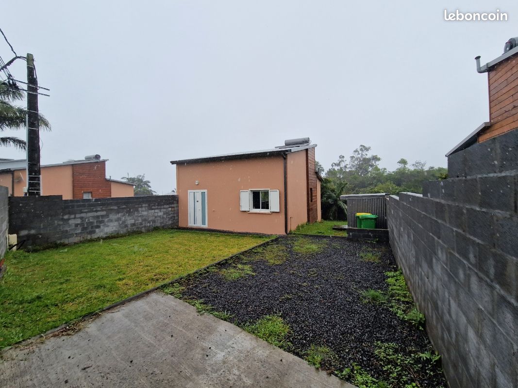 Maison 4 pièces 95 m² · à Petite-Île · 95 m² · 1 320 €/mois