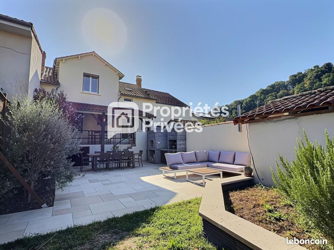 Maison 7 pièces 165 m² · à Périgueux · 165 m² · 430 000 €