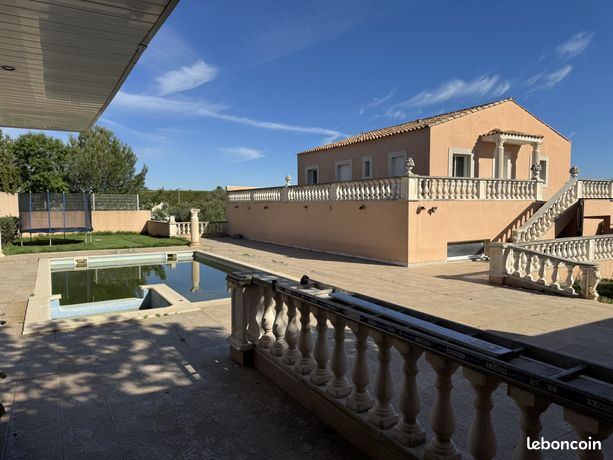 Villa 10 pièces 522 m²