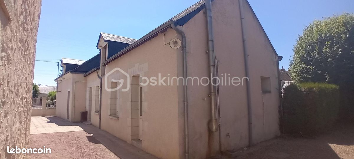 Maison 6 pièces 130 m² · à Hommes · 130 m² · 169 000 €