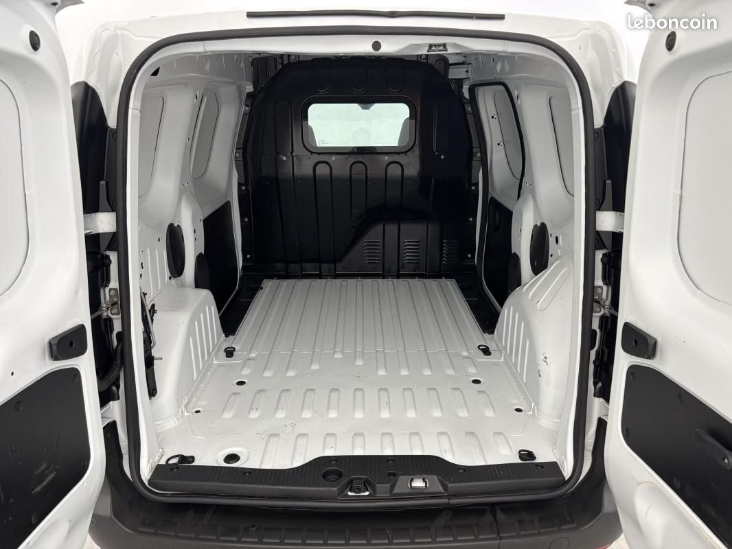 Renault Express Van BLUE DCI 95 - 22 CONFORT (image 13)