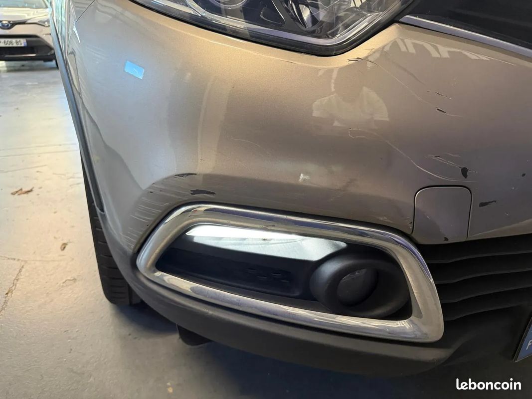 RENAULT Captur 0.9 tce 90ch ZEN - 2015 - Faible kilométrage (image 23)