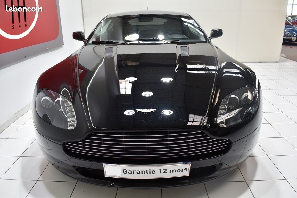 ASTON MARTIN V8 Vantage 4.3l Boite mécanique / Carnet ASTON MARTIN d’origine (image 3)