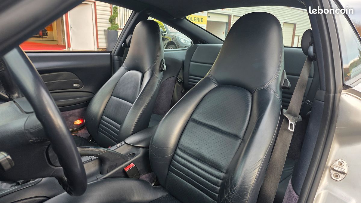 Porsche 911 - 996 carrera 4 coupe - 3.4 - 300 cv - toit ouvrant - boite meca (image 8)