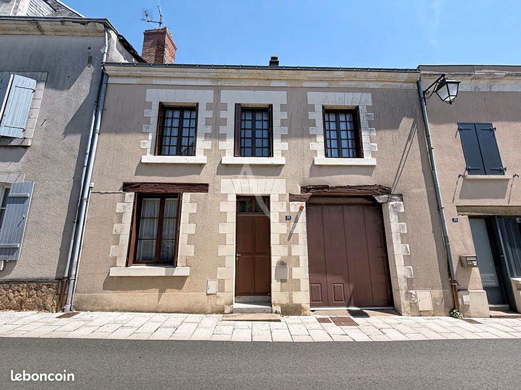 Maison 5 pièces 163 m² · à Brissac Loire Aubance · 163 m² · 232 400 €