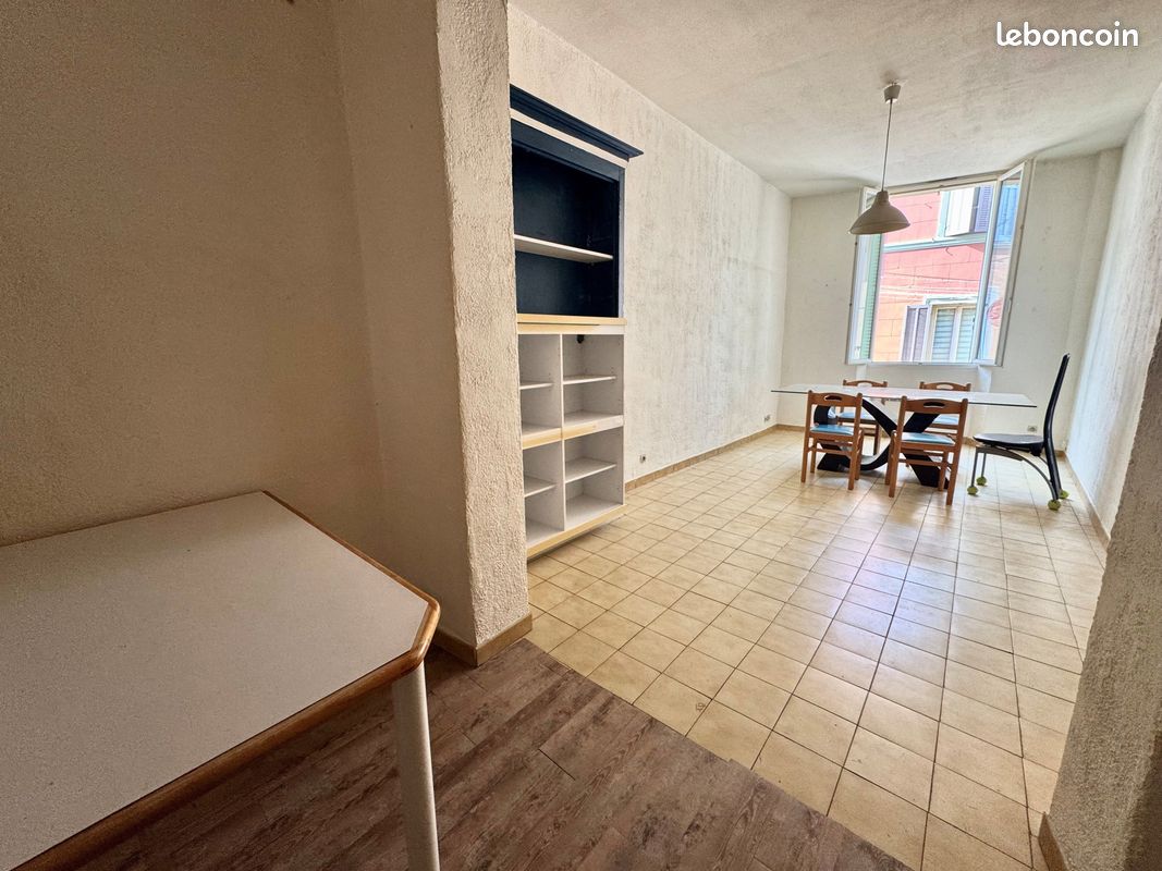 Appartement 2 pièces 43 m² · à Le Beausset · 43 m² · 605 €