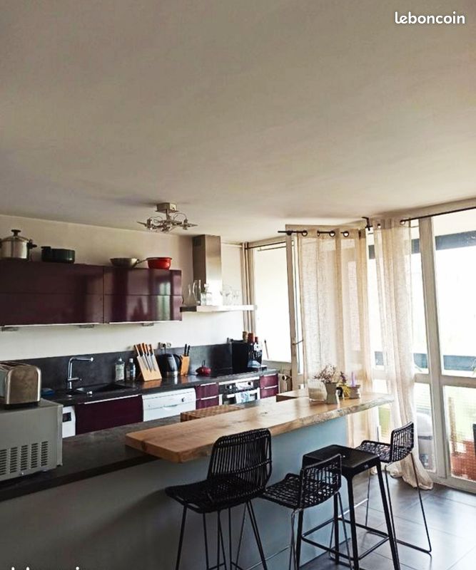 Appartement 3 pièces 75 m² · à Villeneuve-d'Ascq · 75 m² · 1 050 €/mois