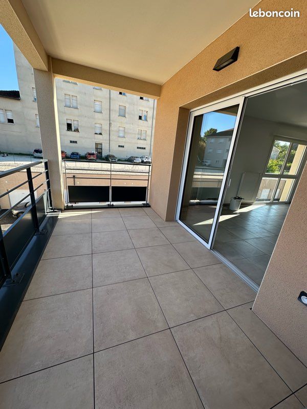 Appartement 2 pièces 51 m² · à Les Abrets en Dauphiné · 51 m² · 850 €
