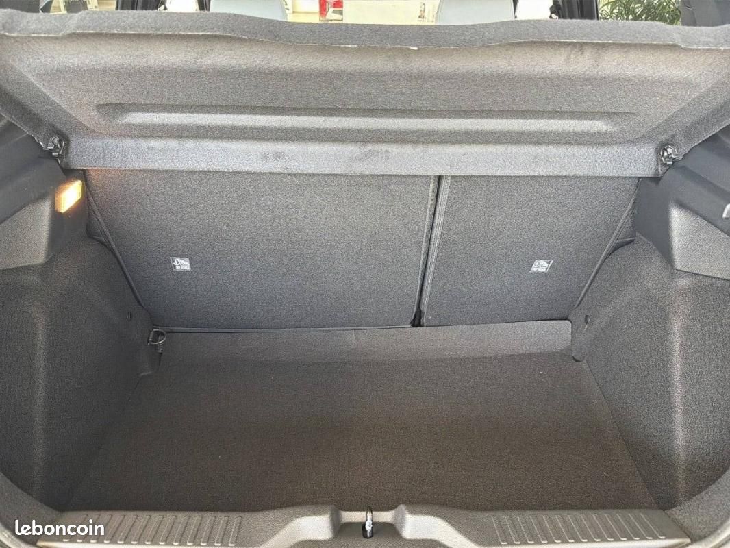 Citroën C3 Turbo 100 ch Manuelle - Max (image 6)