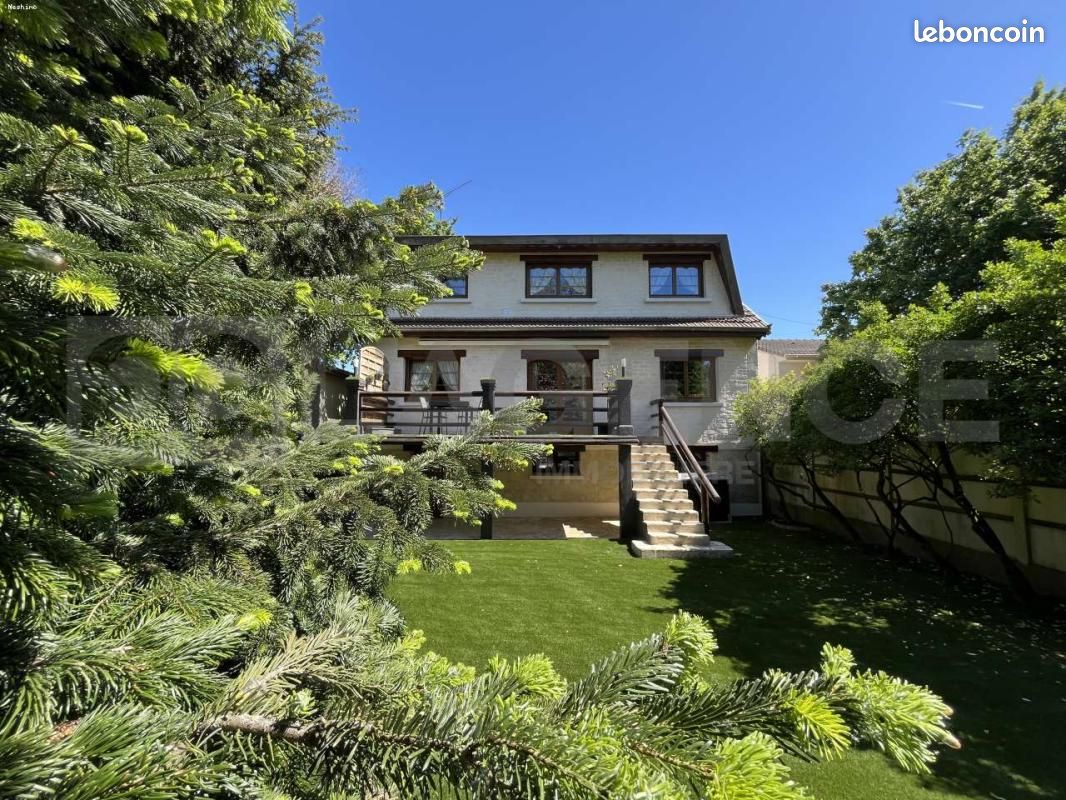 Maison 7 pièces 140 m² · à Coubron · 140 m² · 479 000 €
