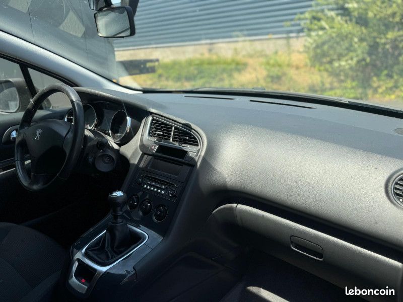 Peugeot 5008 1.6 BLUEHDI 120CH ACCESS BUSINESS S&S (image 5)